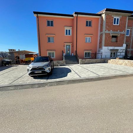 Gallery Apartment In Skrbčići Exteriér fotografie